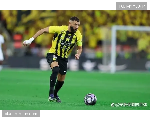 本泽马如何从战术支点成长为皇马进攻核心？